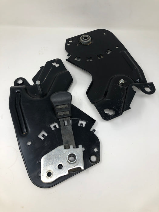 131-9693 Toro RH & LH HOC Plate Assemblies