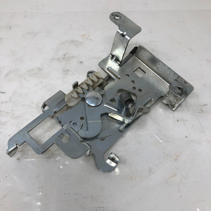 597209 Briggs & Stratton Control Bracket