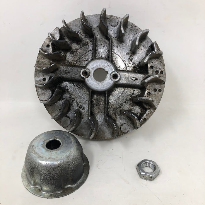 691987 Briggs & Stratton Flywheel + Cup