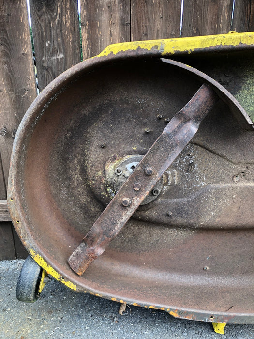 AUC16767 John Deere 42" Riding Mower Deck