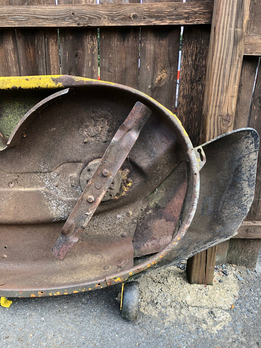 AUC16767 John Deere 42" Riding Mower Deck