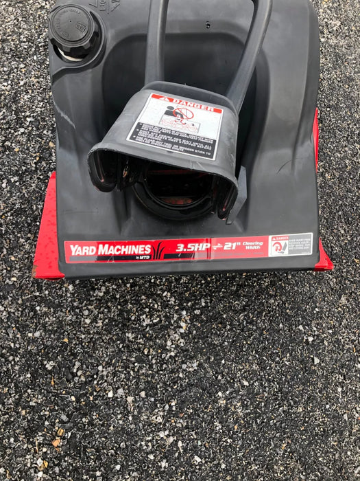 Yard Machines 31D-140-352 Single Stage 21'' Snow Blower