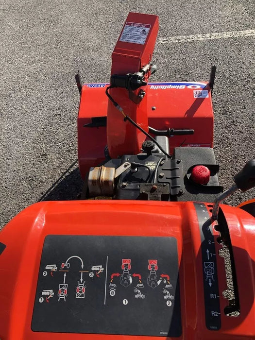 Simplicity L1528E 1695822 Residential Two Stage 28'' Snow Blower