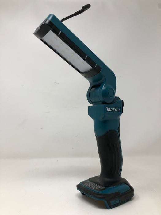 DML801 Makita 18V LXT® Lithium‑Ion Cordless 12 L.E.D. Flashlight, Flashlight Only