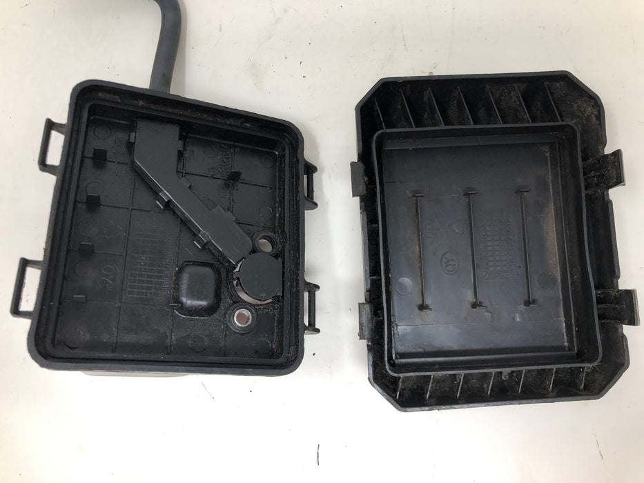 121-0374 Toro Air Cleaner Cover & Base