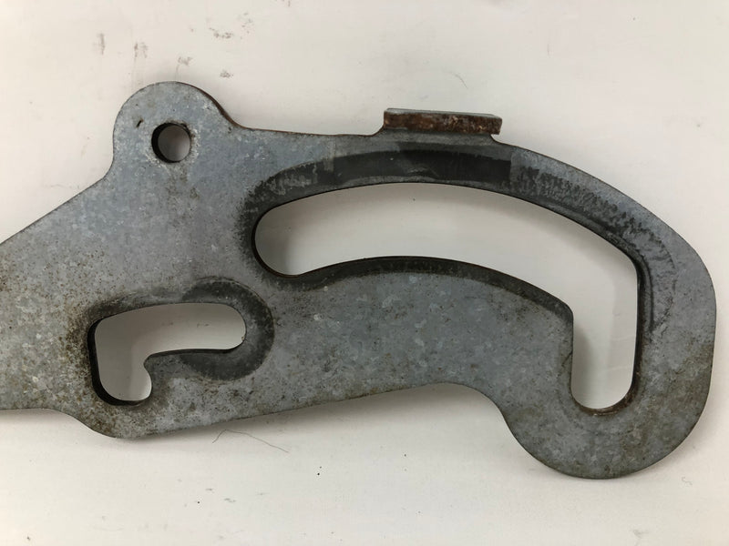 112-5816 Toro Lock Out Bracket