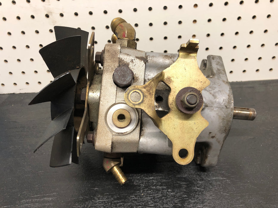 5100670 Simplicity Hydro Gear Pump LH from Simplicity Citation 52" Zero-Turn Mower 5900522