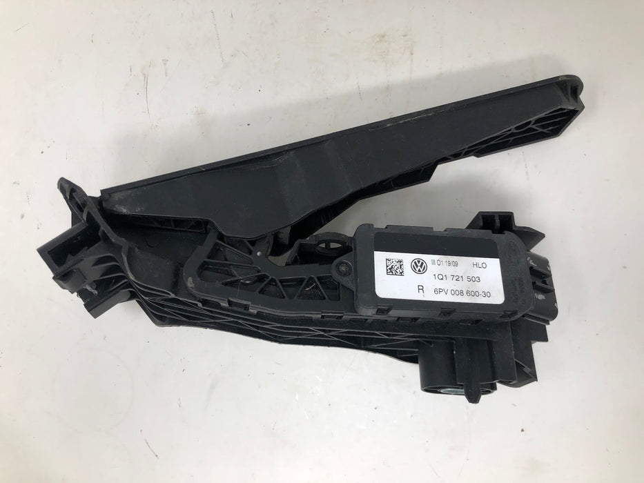 2010 VW EOS 2.0 TSI Parts Lot