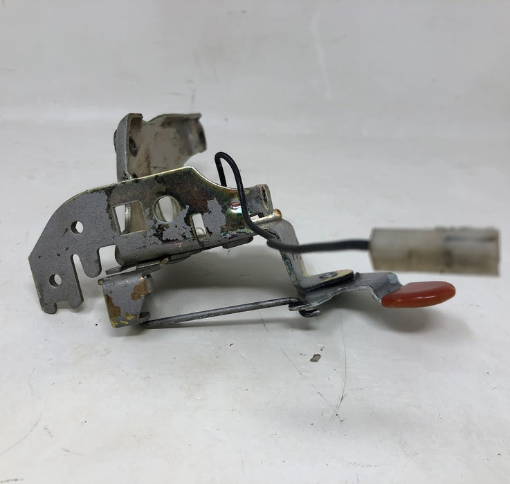 93080100 Briggs & Stratton Control Bracket