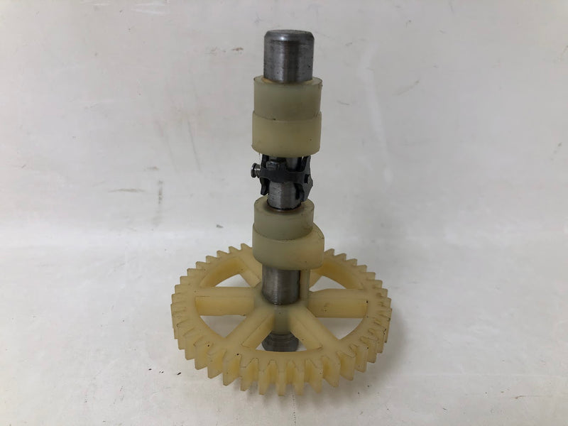 492830 Briggs & Stratton Camshaft Gear + Oil Slinger