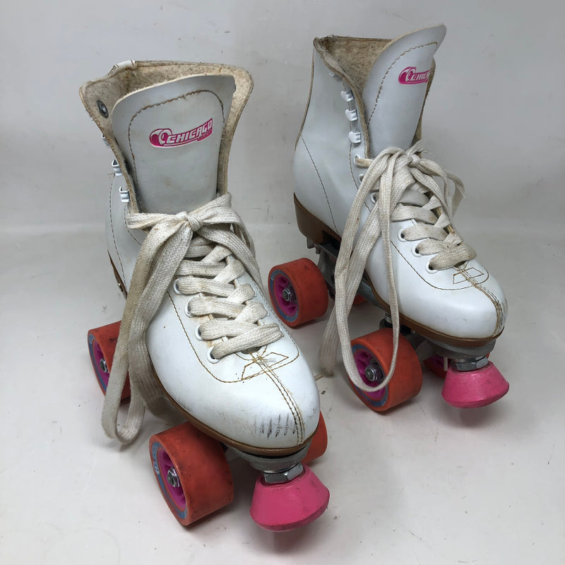 8601S Chicago Women's White Classic Roller Skates - Size 5