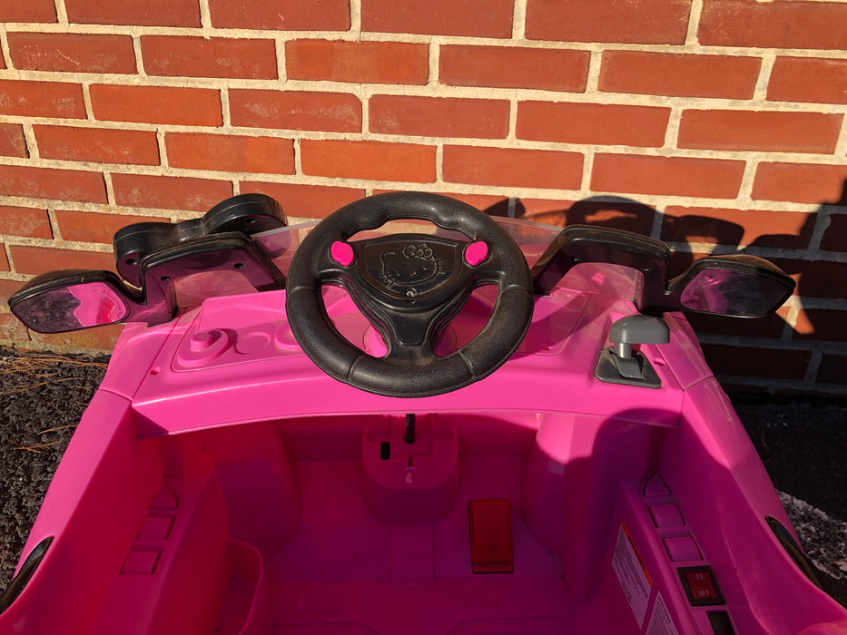 8802-73 Hello Kitty 6V Sports Car