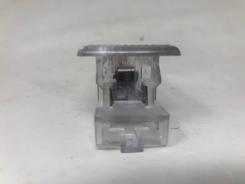 7L6 947 101 VW Trunk Light