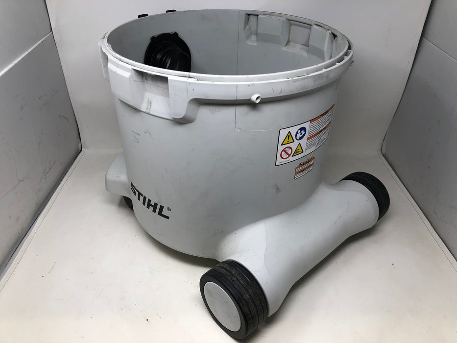 SE 122 Stihl 7.9 Gal Wet & Dry Vacuum Cleaner, Accessories, & Bags