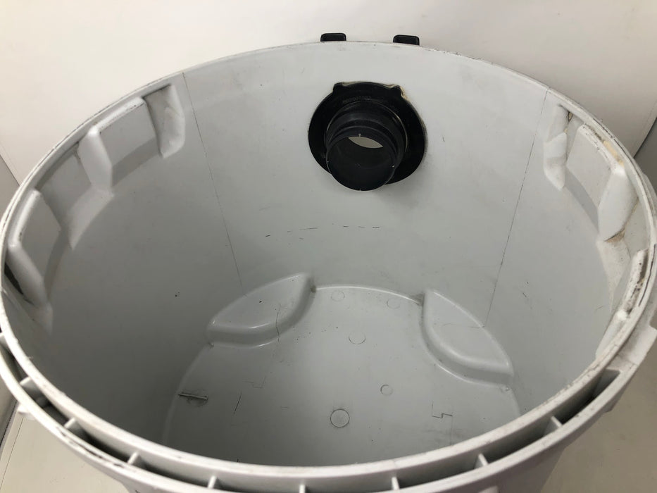 SE 122 Stihl 7.9 Gal Wet & Dry Vacuum Cleaner, Accessories, & Bags