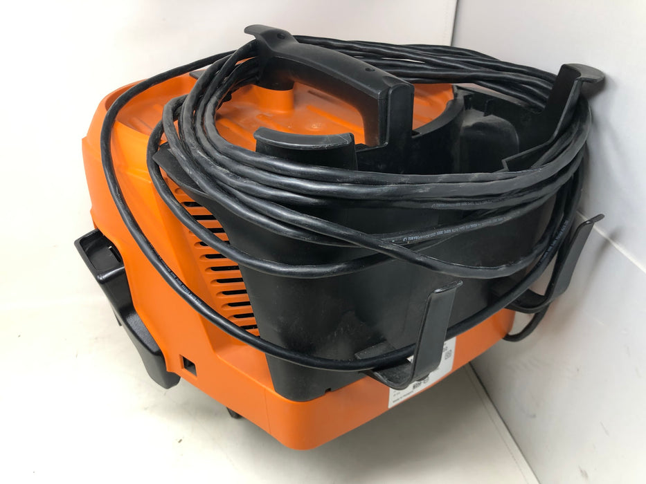 SE 122 Stihl 7.9 Gal Wet & Dry Vacuum Cleaner, Accessories, & Bags