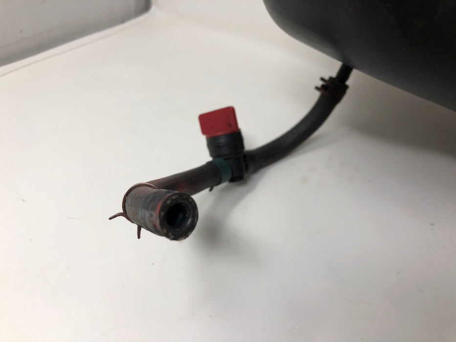 7051905 Snapper Gas Tank & Mount