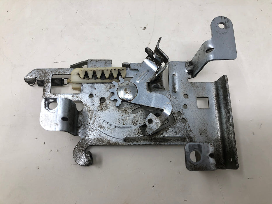 597209 Briggs & Stratton OEM Control Bracket