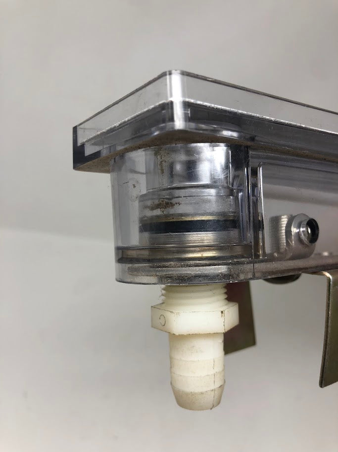 237642 DWYER RMC Flow Meter
