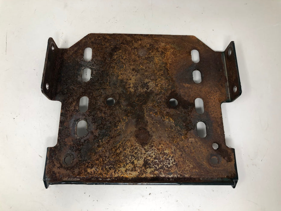 1501062E549 Craftsman Engine Plate