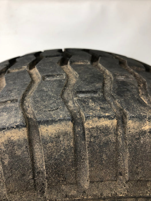 GY20637 John Deere Rear Wheel & Tire Assembly 20X8.