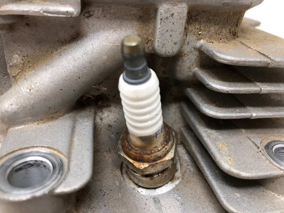 12140-Z730210-0B99 DR Power Cylinder Head Assembly