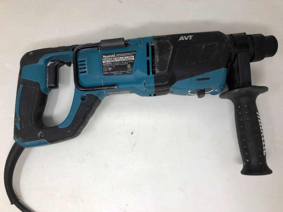 HR2641 Makita 1" AVT Rotary Hammer Drill & Case (Used)