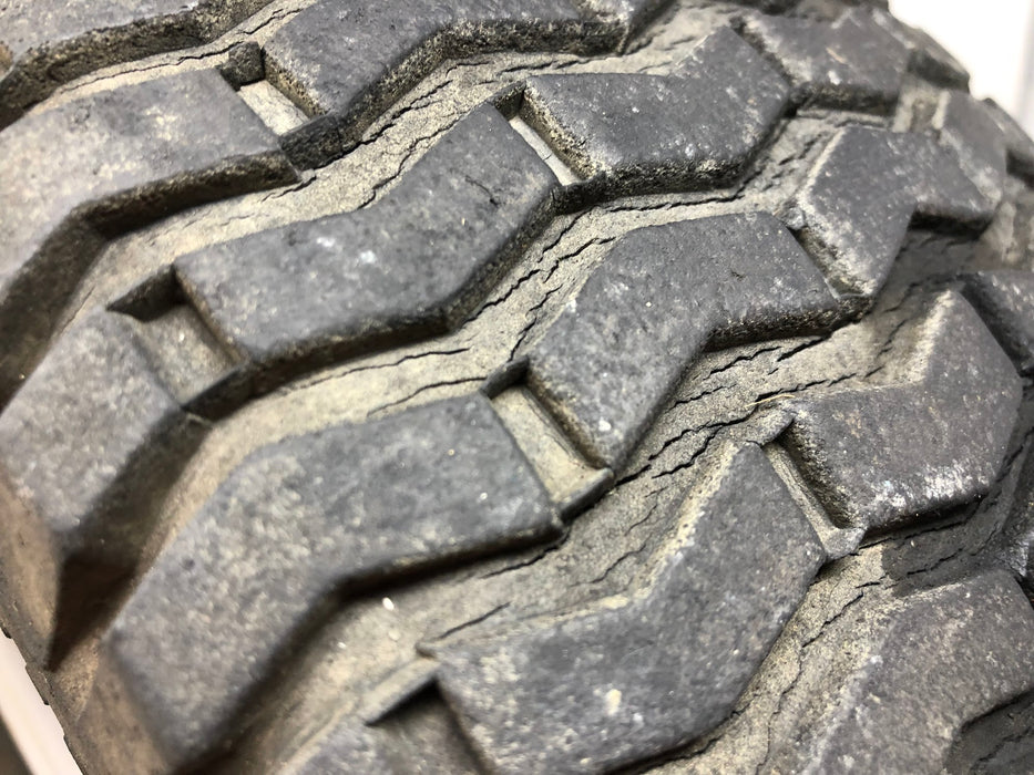 Carlisle Turf Saver Wheel & Tire Assembly 16X7.5-8.
