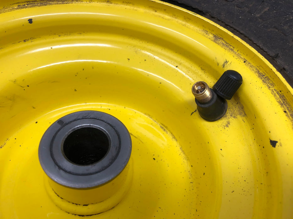 Carlisle Turf Saver Wheel & Tire Assembly 15X6-6