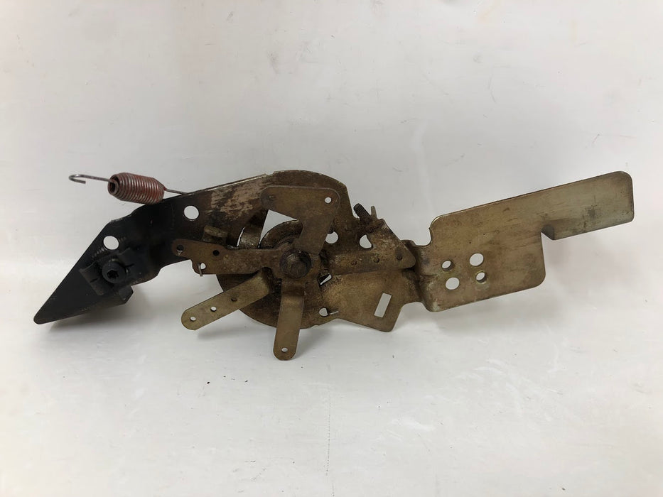 32 126 18-S Kohler Speed Control Bracket Assembly