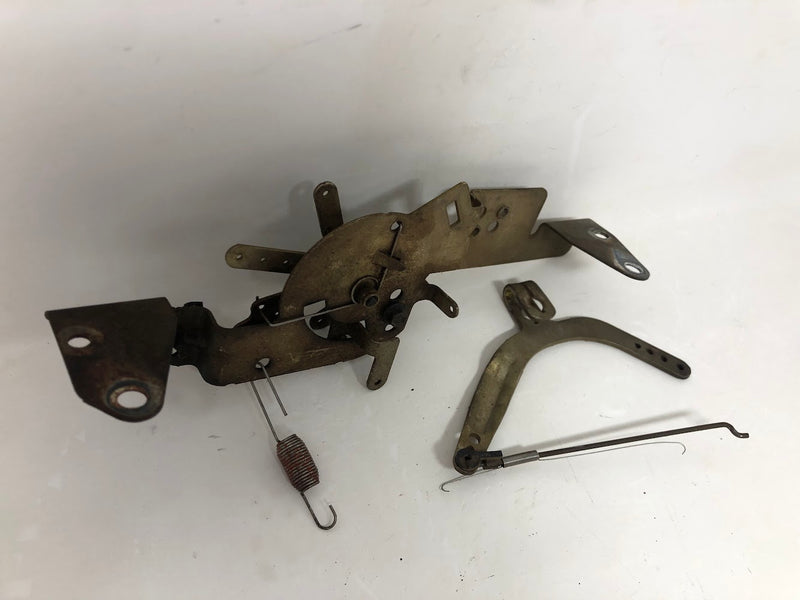 32 126 18-S Kohler Speed Control Bracket Assembly