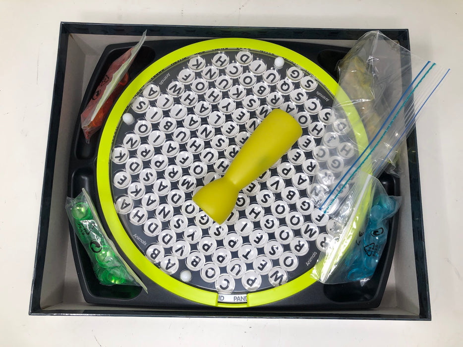 Wordsearch Board Game - Multiplayer Word Search- Goliath