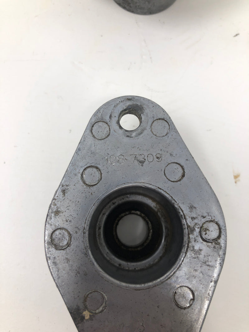 108-7319 Toro Bearing Retainers (x2)