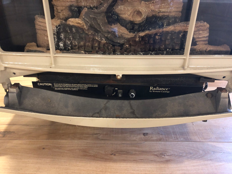 RUV40 Vermont Castings Radiance Unvented 35,000 BTU Gas Fireplace