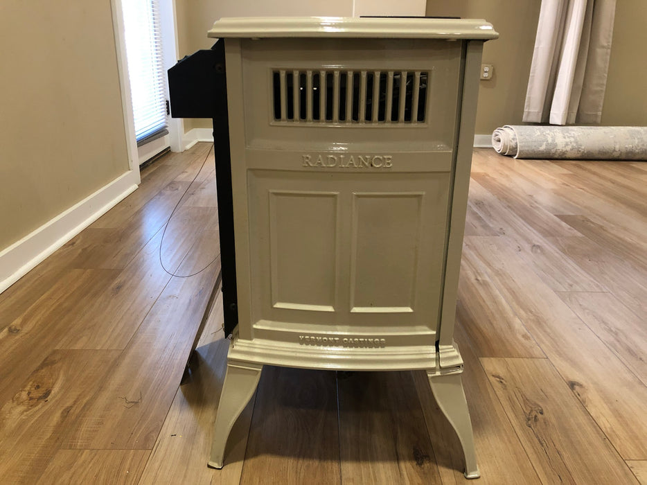 RUV40 Vermont Castings Radiance Unvented 35,000 BTU Gas Fireplace