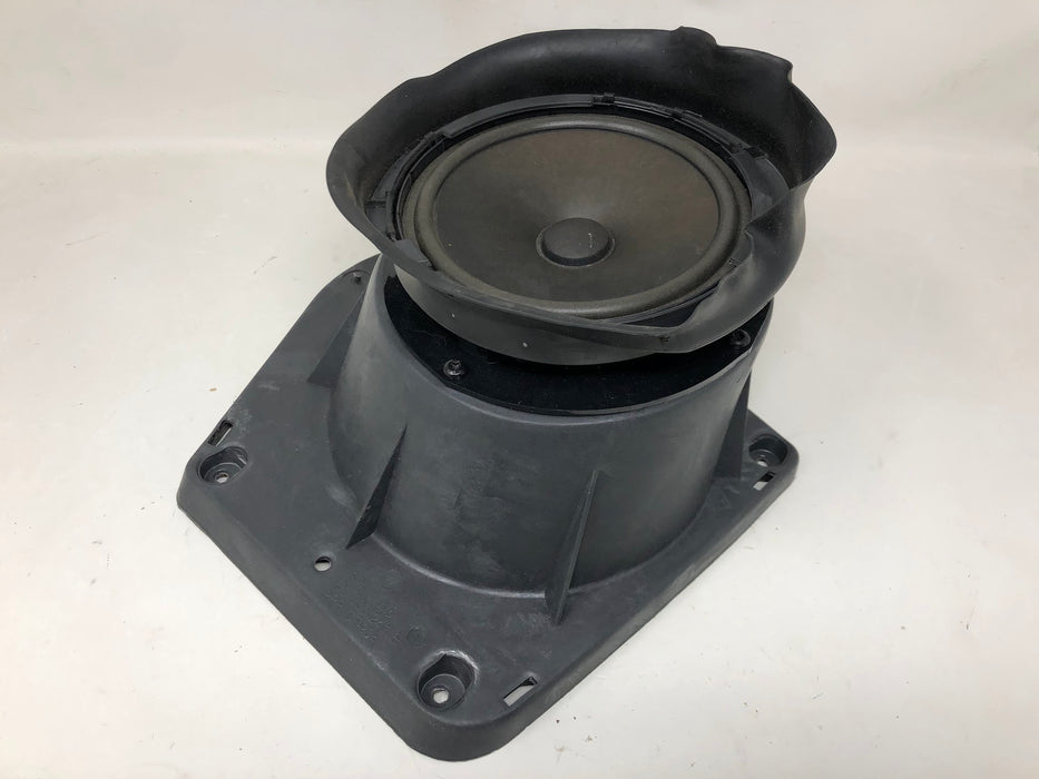 2010 VW EOS 2.0 TSI Parts Lot