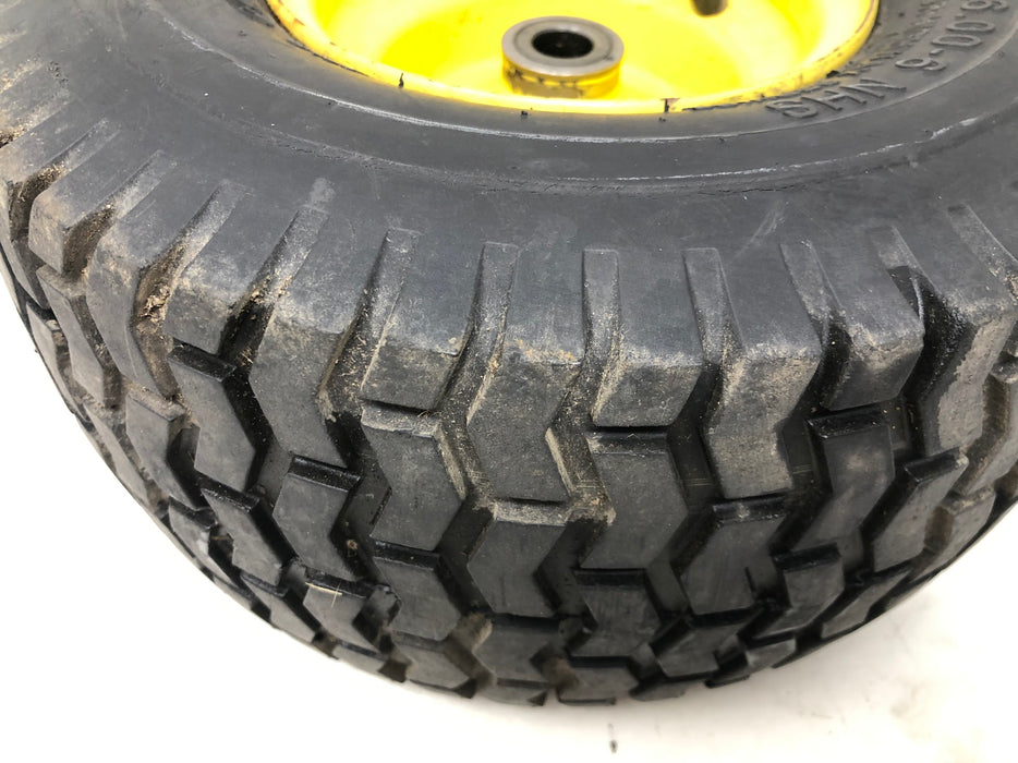 AM127303 John Deere Wheel & Tire Assembly 15X6-6