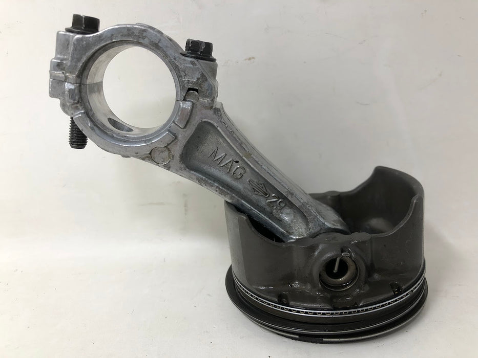 590404 Briggs & Stratton Piston & Rod Assembly