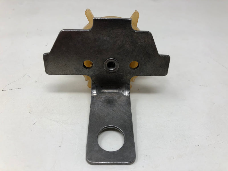 593913 Briggs & Stratton Governor/Oil Slinger