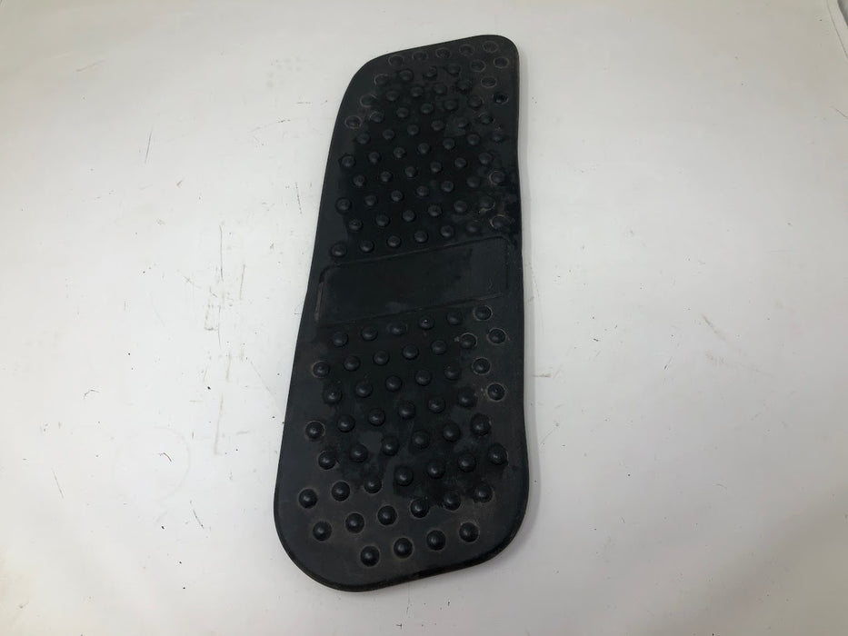 GX22452 John Deere RH & LH Footrest Mats