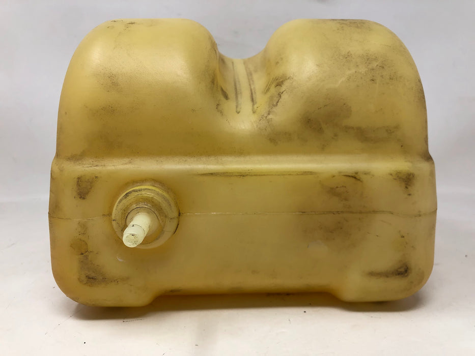 751-0555B MTD Fuel Tank 1.5 Gallon