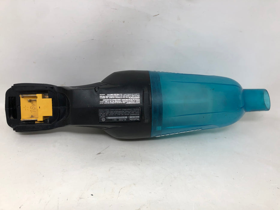 XLC02 Makita 18V Cordless Vacuum (Used)