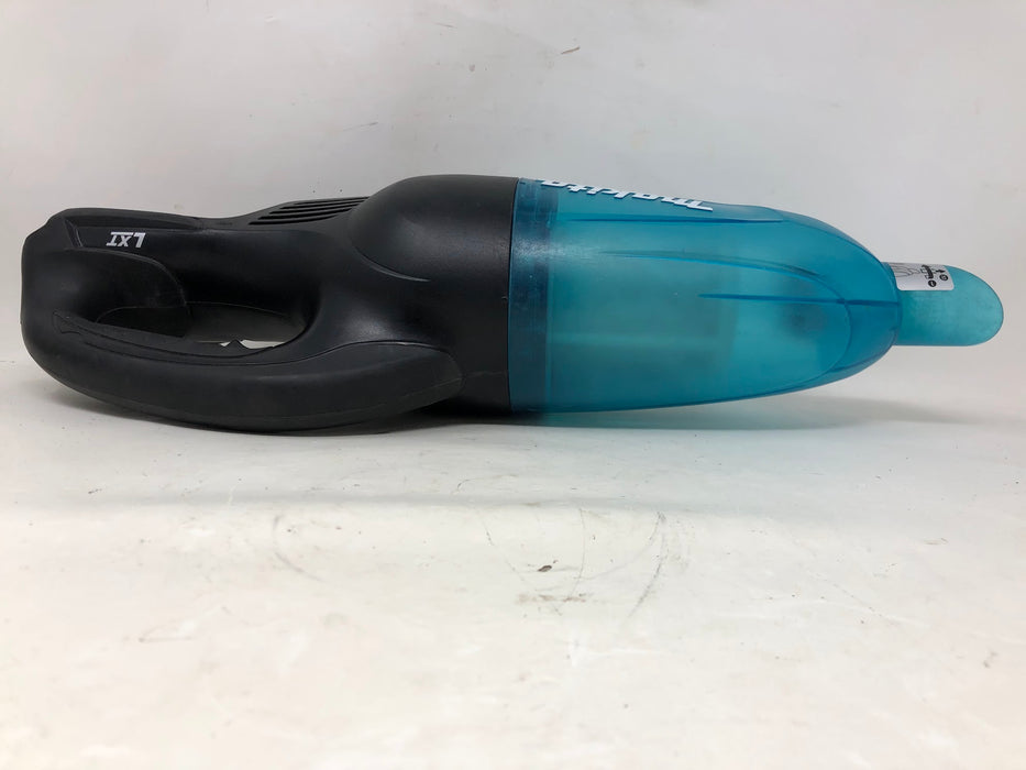 XLC02 Makita 18V Cordless Vacuum (Used)