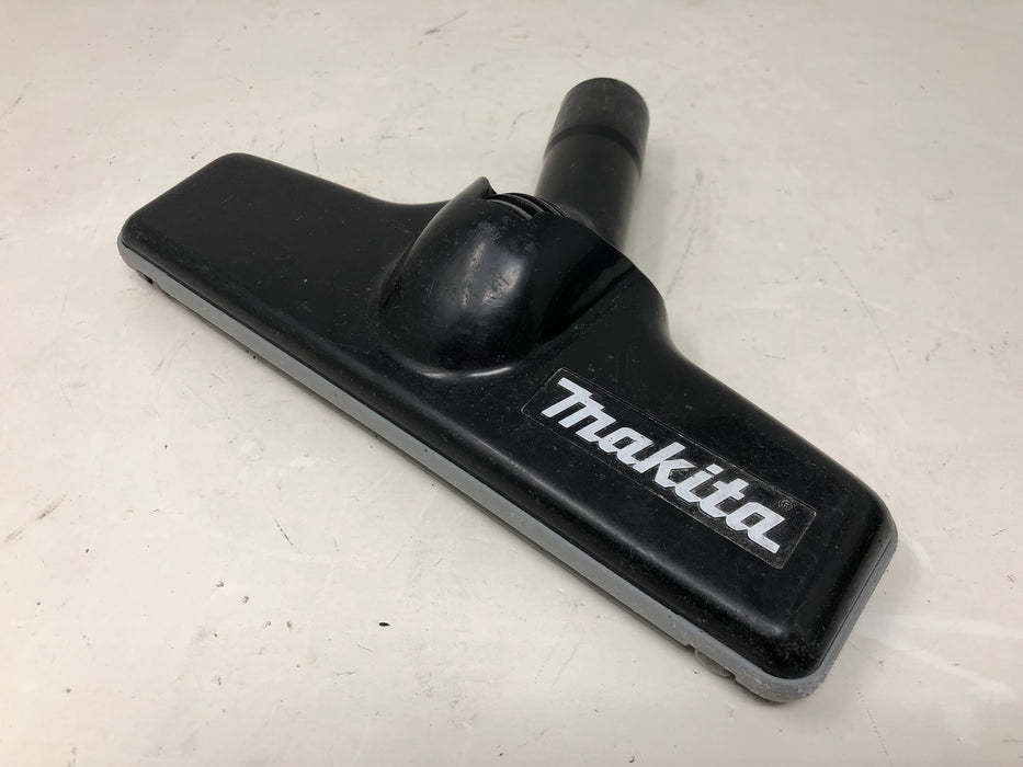 XLC02 Makita 18V Cordless Vacuum (Used)