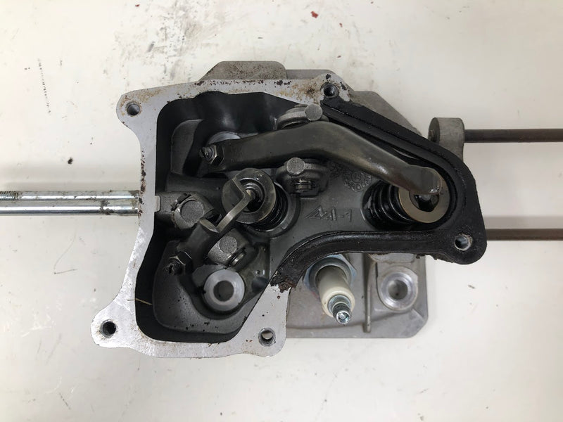 120-441 Toro Cylinder Head + Valve Cover