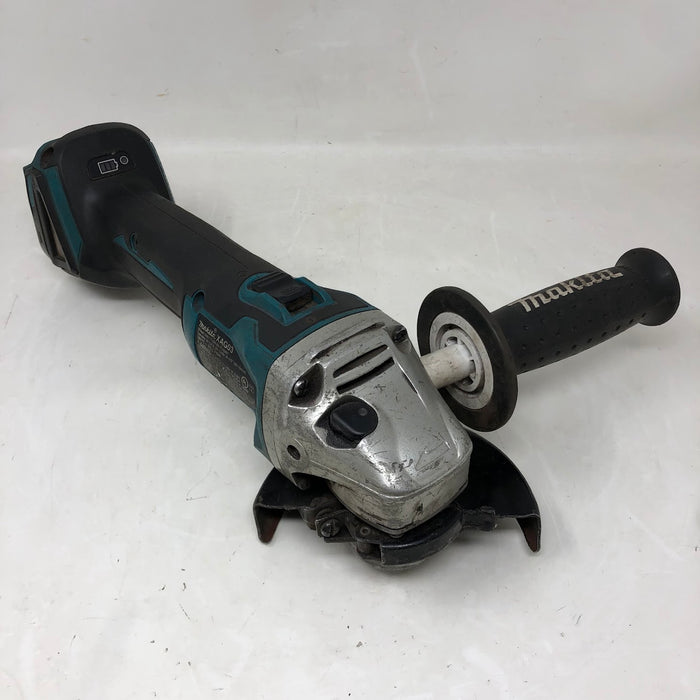 XAG03 Makita 18V 4-½" Cordless Angle Grinder (Used)
