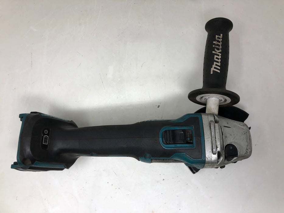 XAG03 Makita 18V 4-½" Cordless Angle Grinder (Used)