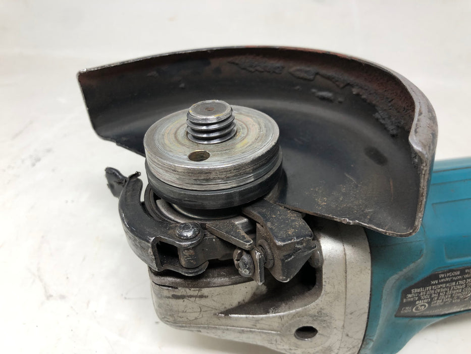 XAG03 Makita 18V 4-½" Cordless Angle Grinder (Used)