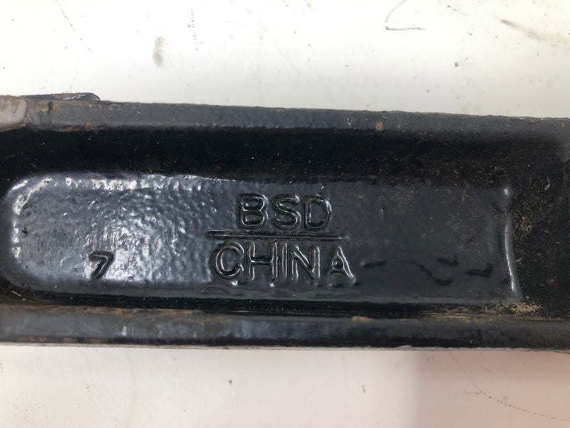719-04413A Cub Cadet Cast Pivot Bar Axle