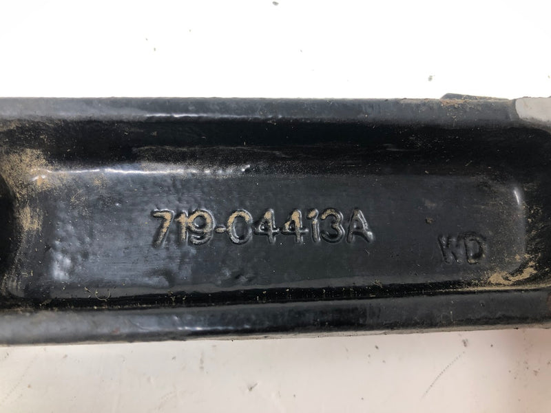 719-04413A Cub Cadet Cast Pivot Bar Axle
